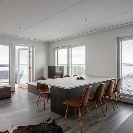 Penthouse & Jacuzzi Hyvillae Maisemilla Tammerfors