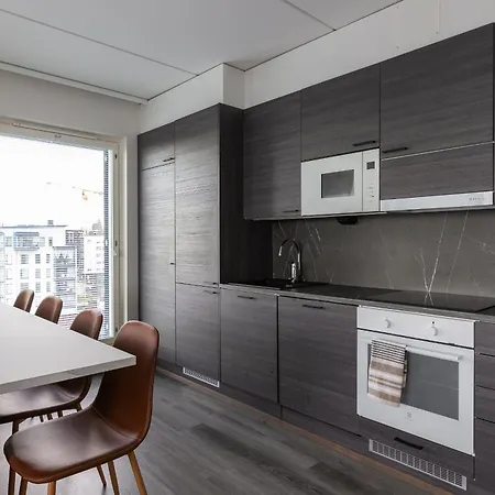 Luxurious Penthouse - Hot Tub & Sauna *