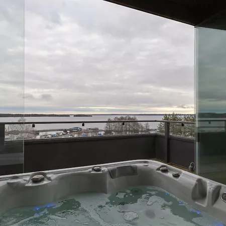 Lägenhet Penthouse & Jacuzzi Hyvillae Maisemilla