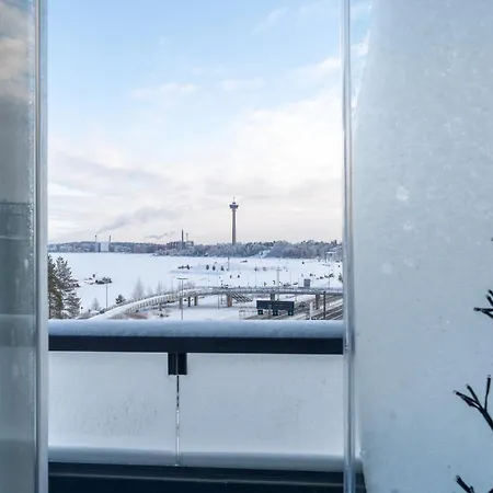 Luxurious Penthouse - Hot Tub & Sauna Апартаменты *