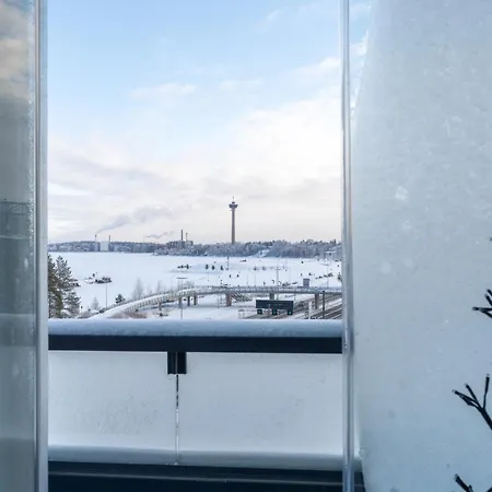 Luxurious Penthouse - Hot Tub & Sauna Tampere