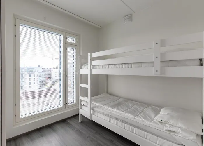 Luxurious Penthouse - Hot Tub & Sauna