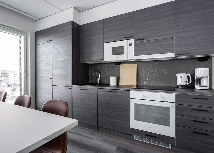 Luxurious Penthouse - Hot Tub & Sauna Apartment Tampere