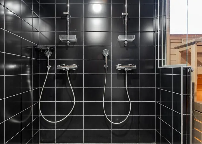 Luxurious Penthouse - Hot Tub & Sauna Tampere