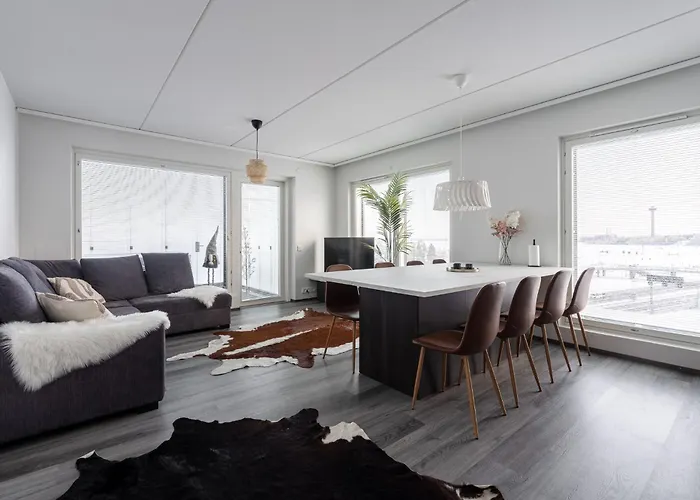 Luxurious Penthouse - Hot Tub & Sauna Apartment Tampere