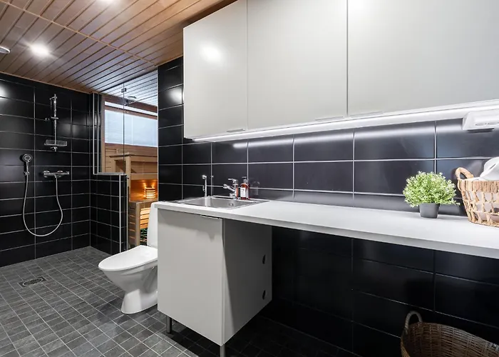 Luxurious Penthouse - Hot Tub & Sauna Apartment *