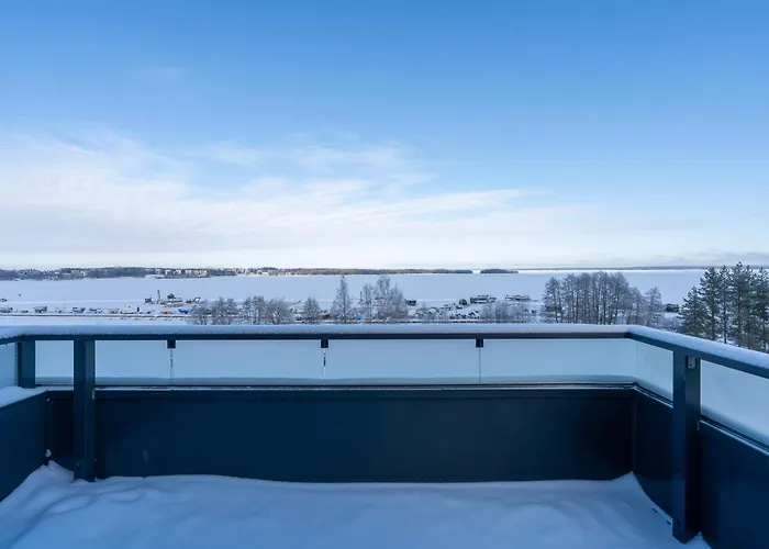 Luxurious Penthouse - Hot Tub & Sauna Apartment Tampere